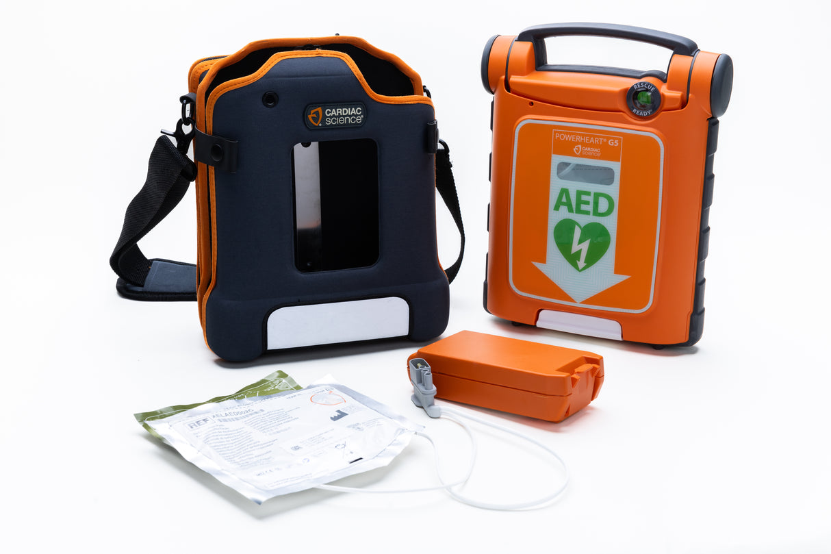 cardiac science G5 AED with carry bag and battery and pads 